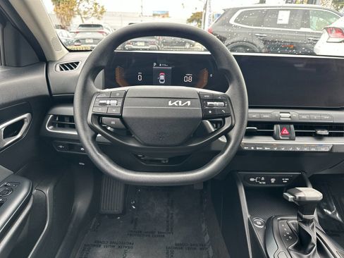 Certified 2025 Kia K4 FWD image 18