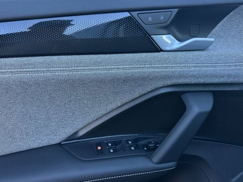 New 2026 Volkswagen Tiguan S image 11