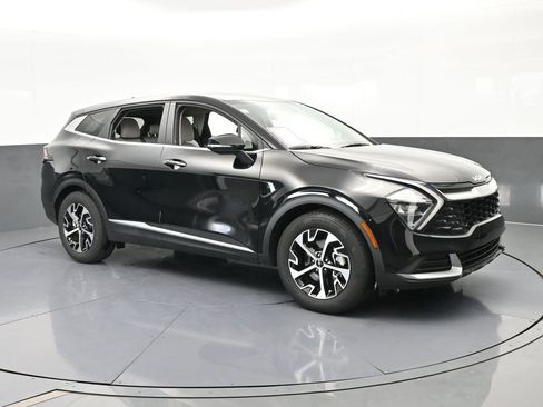 Used 2023 Kia Sportage EX image 8