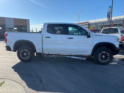 Used 2024 Chevrolet Silverado 1500 ZR2 w/ Technology Package AWD/4WD image 5