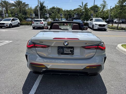 Used 2022 BMW 440i xDrive Convertible w/ Premium Package image 3