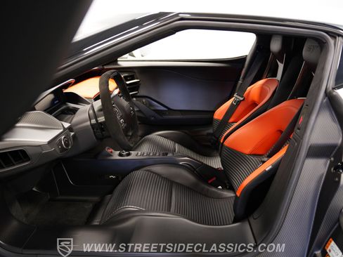 Used 2017 Ford GT image 40