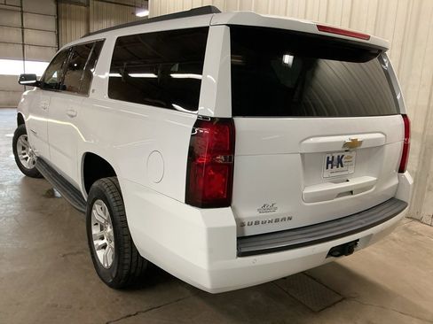 Used 2019 Chevrolet Suburban LT image 5