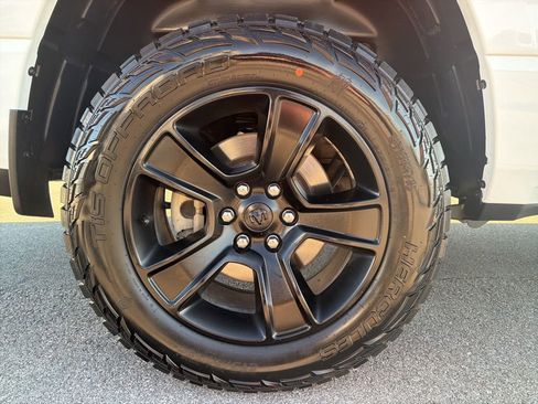 Used 2021 RAM 1500 Big Horn image 12