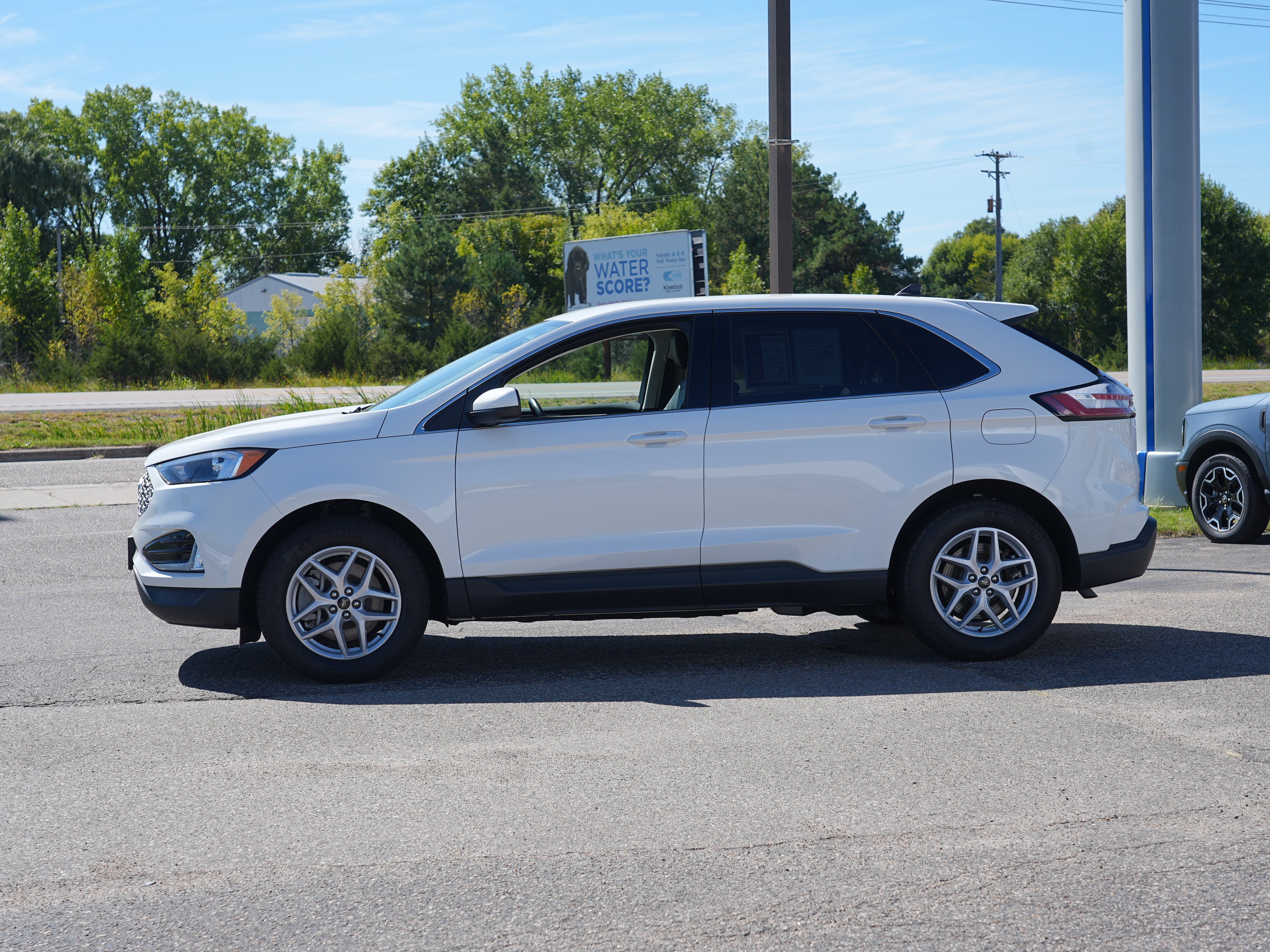 Used 2024 Ford Edge SEL w/ Convenience Package AWD/4WD image 7
