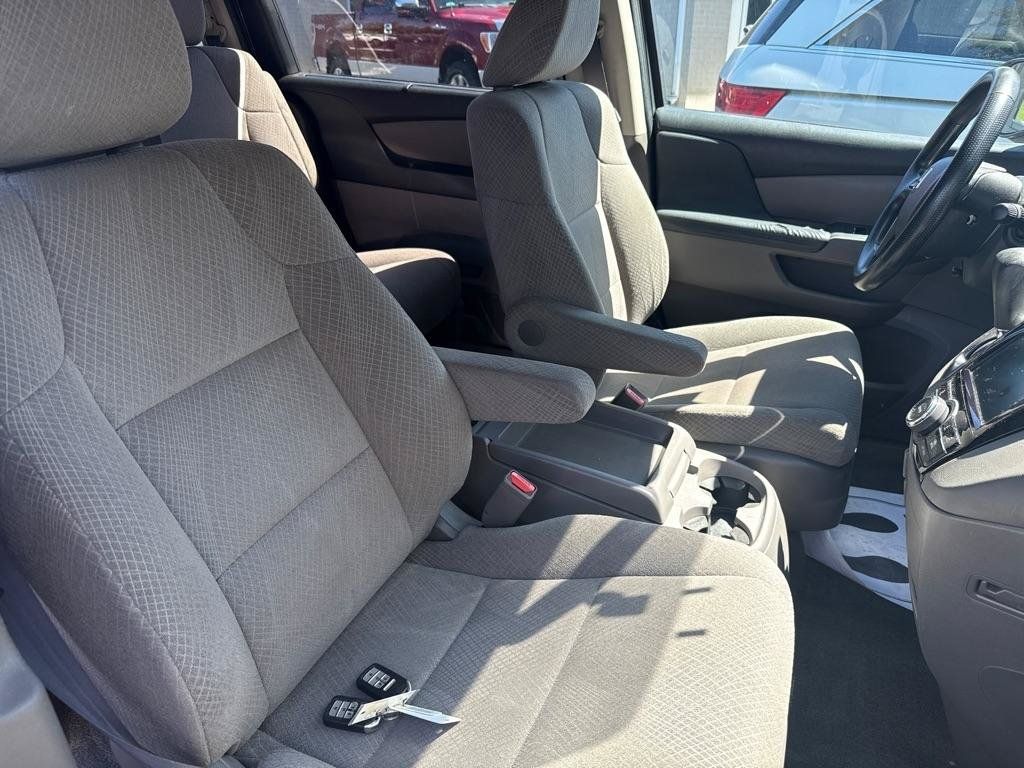 Used 2016 Honda Odyssey EX image 7