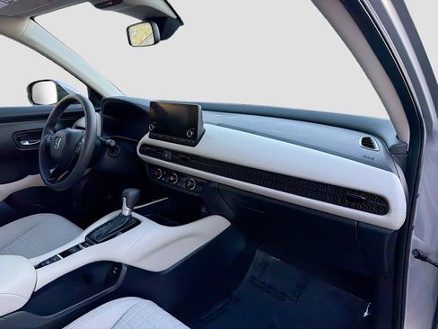 Used 2024 Honda HR-V LX image 13