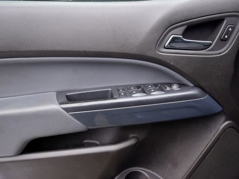 Used 2016 Chevrolet Colorado Z71 image 23