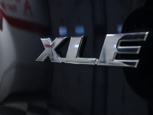 Used 2023 Toyota RAV4 XLE image 37