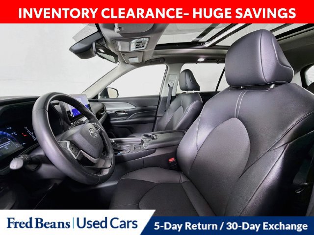 Used 2024 Toyota Grand Highlander AWD image 27