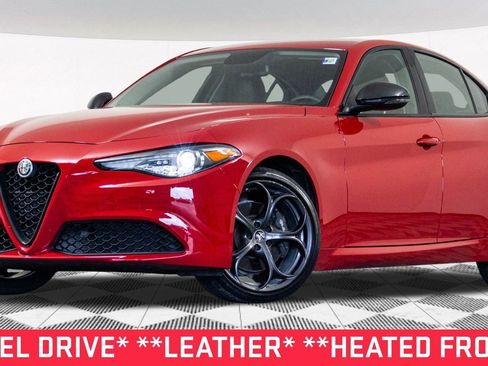Used 2018 Alfa Romeo Giulia Base w/ Nero Edizione image 2