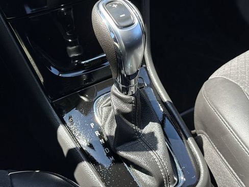 Used 2022 Buick Encore Preferred w/ Safety Package AWD/4WD image 15