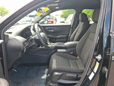 Used 2024 Honda HR-V Sport image 13