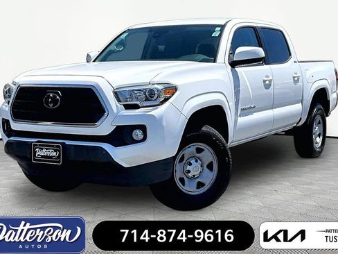Used 2018 Toyota Tacoma SR5 RWD image 1