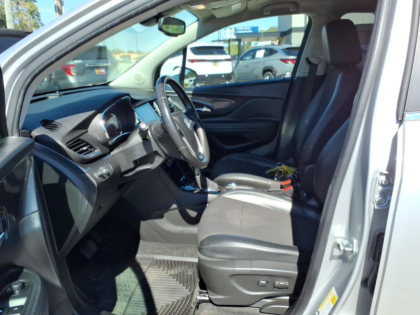 Used 2018 Buick Encore Preferred FWD image 8