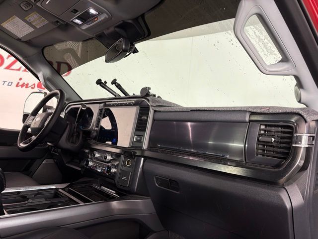Used 2024 Ford F350 Lariat w/ Lariat Ultimate Package AWD/4WD image 35