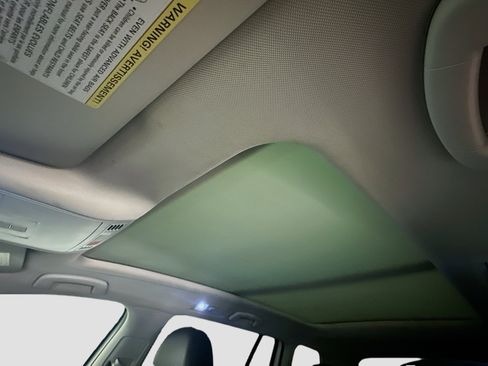 Used 2018 Volkswagen Golf SE FWD image 26