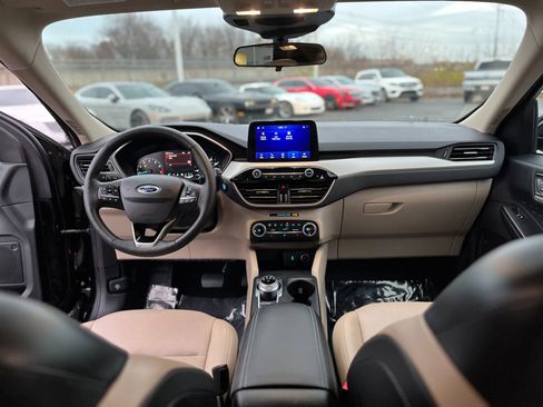 Used 2020 Ford Escape SEL image 38