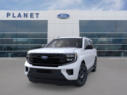 New 2026 Ford Expedition Active RWD image 2