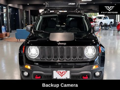 Used 2018 Jeep Renegade Trailhawk w/ Safety & Security Group AWD/4WD image 3