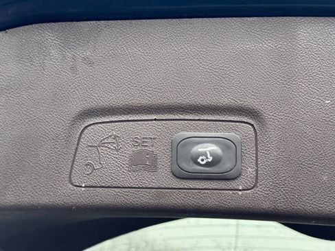 Used 2019 Lincoln MKC Reserve w/ MKC Climate Package image 33