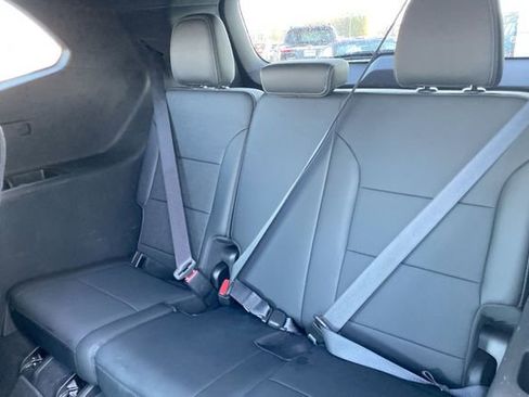 Used 2025 Buick Enclave Preferred image 13