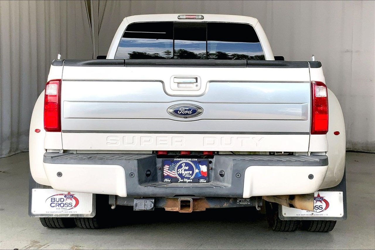 Used 2015 Ford F350 Platinum AWD/4WD image 4
