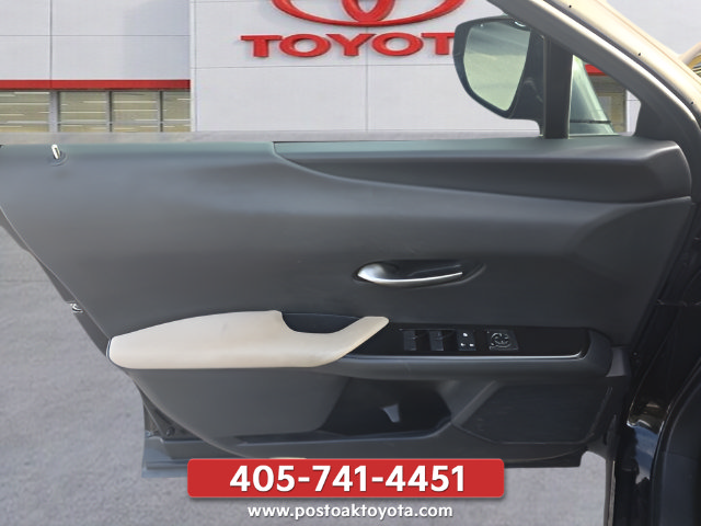 Used 2021 Lexus UX 250h w/ Premium Package AWD/4WD image 13