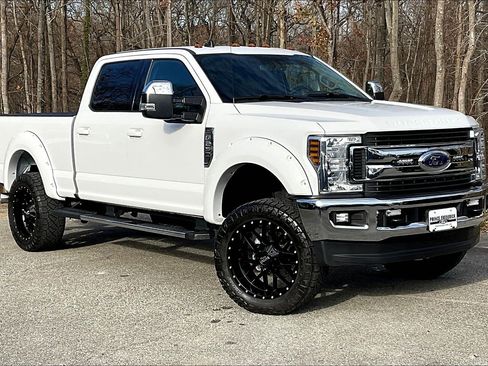 Used 2019 Ford F250 Lariat w/ FX4 Off-Road Package AWD/4WD image 1