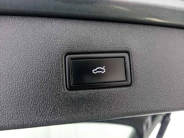 Used 2024 Volkswagen Tiguan SE FWD image 30