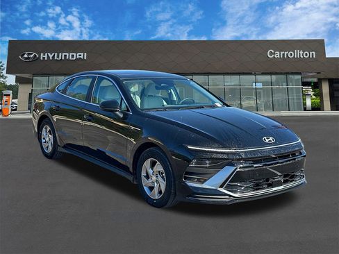 New 2025 Hyundai Sonata SE image 3