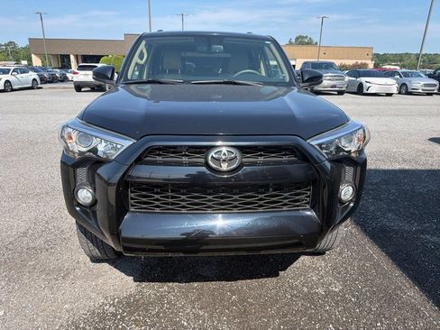 Used 2019 Toyota 4Runner SR5 Premium AWD/4WD image 10
