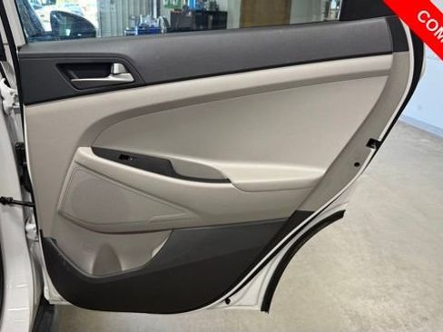 Used 2018 Hyundai Tucson SE image 23