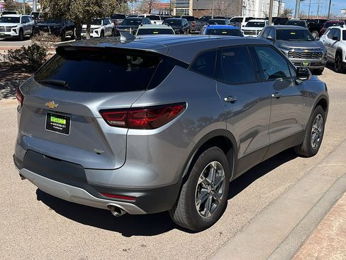 Used 2025 Chevrolet Blazer LT image 8