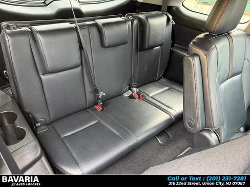 Used 2019 Toyota Highlander SE image 21
