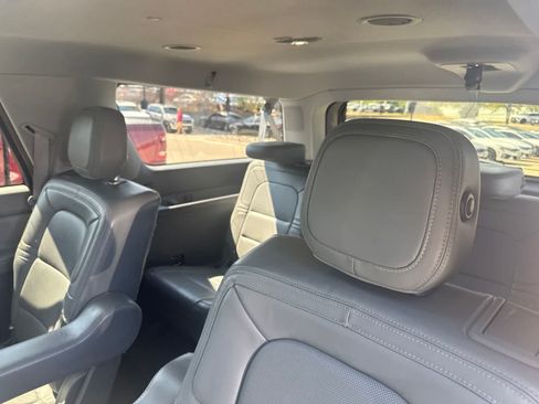 Used 2020 Lincoln Navigator L Reserve w/ Luxury Package AWD/4WD image 6