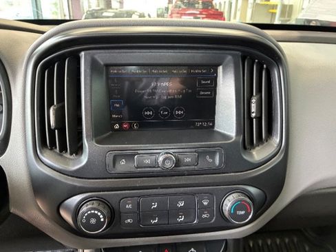 Used 2019 Chevrolet Colorado W/T RWD image 16