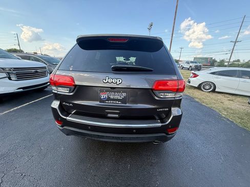 Used 2017 Jeep Grand Cherokee Limited AWD/4WD image 4
