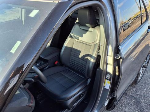 Used 2025 Ford Explorer ST-Line w/ ST-Line Street Pack image 53