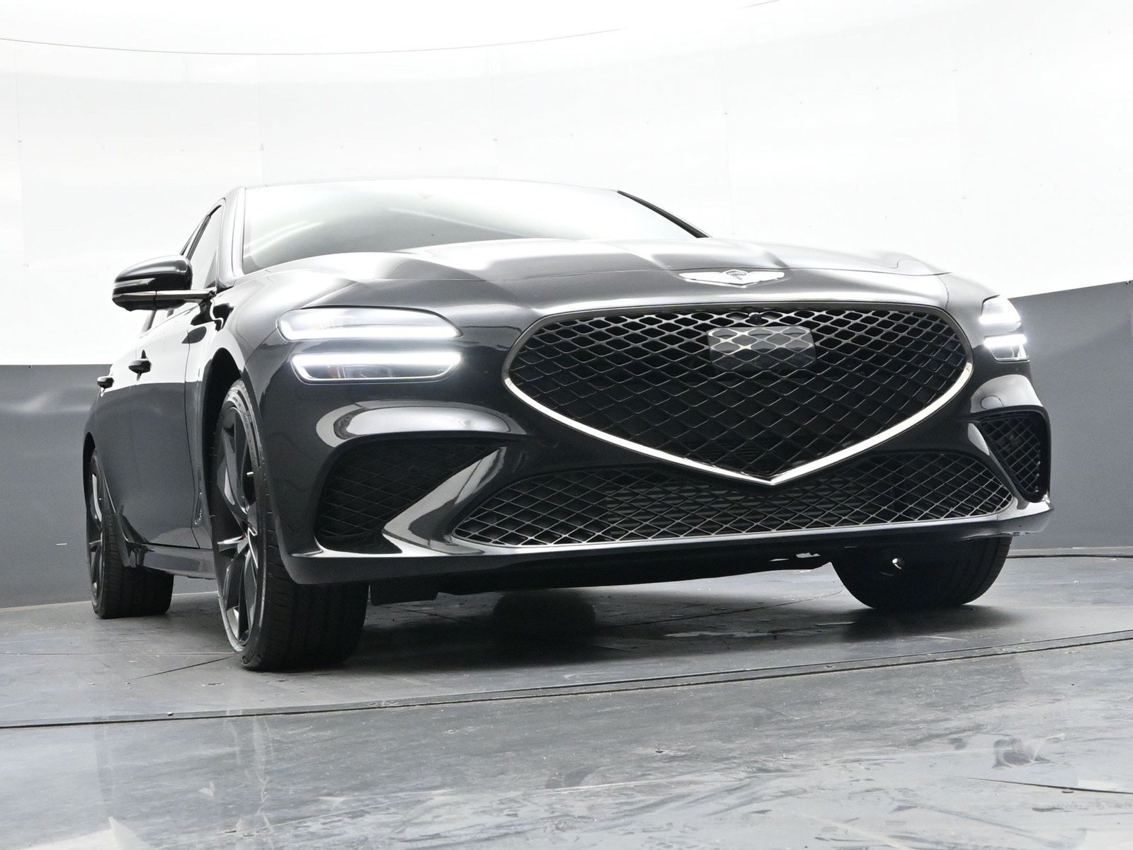 Used 2022 Genesis G70 3.3T w/ Sport Prestige Package AWD/4WD image 38