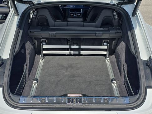 Used 2020 Porsche Panamera GTS image 12