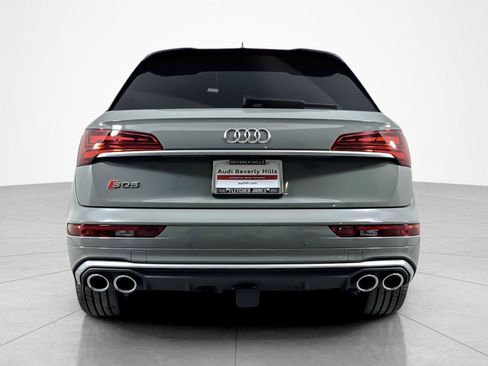 Used 2022 Audi SQ5 Premium w/ Convenience Package image 4