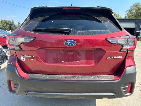 Used 2021 Subaru Outback Premium image 5