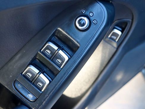 Used 2015 Audi A4 2.0T Premium image 14