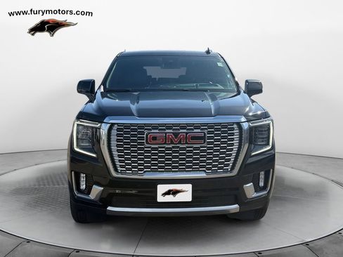 Used 2023 GMC Yukon XL Denali image 8