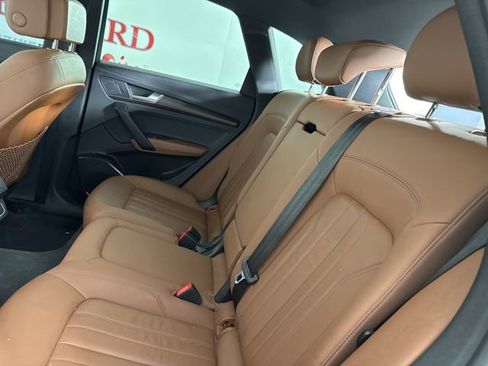 Used 2022 Audi Q5 2.0T Premium image 13