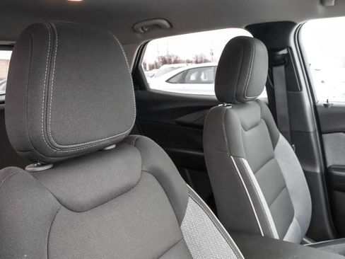 Used 2023 Chevrolet TrailBlazer LT image 37