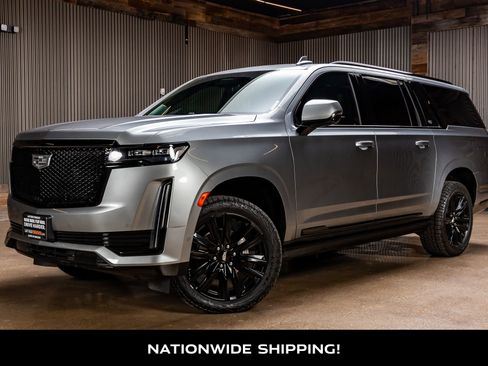 Used 2023 Cadillac Escalade ESV Sport Platinum image 4