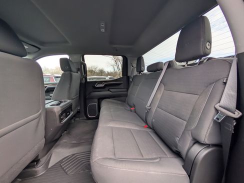 Used 2022 Chevrolet Silverado 1500 LT Trail Boss image 32