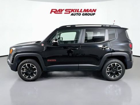 Used 2023 Jeep Renegade Trailhawk AWD/4WD image 4